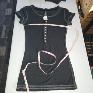 Black With White Stitching Short Sleeve Grils Tee Size Small